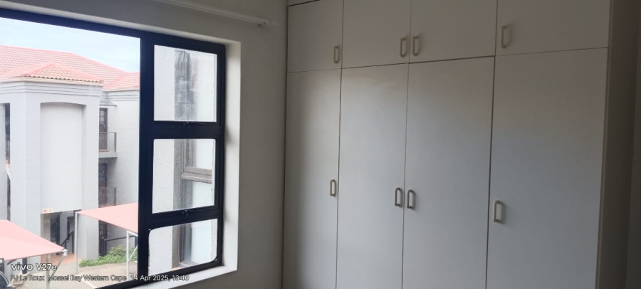 To Let 2 Bedroom Property for Rent in Hartenbos Central Western Cape